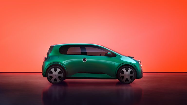 Cheap EVs for everyone: France launches 'social leasing' at €40/month