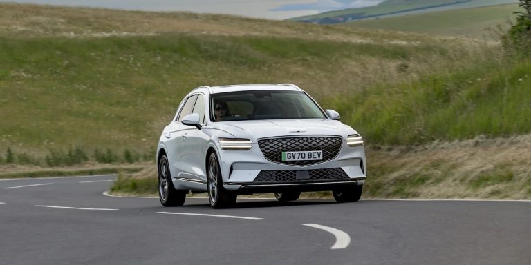 Genesis Electrified GV70 spotted for the first time with a new facelift