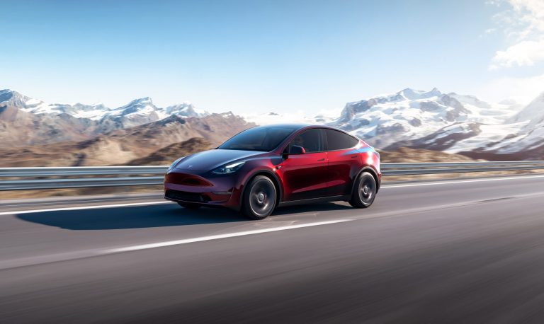 Tesla Model 3 and Y still dominating U.S. EV market, shows data